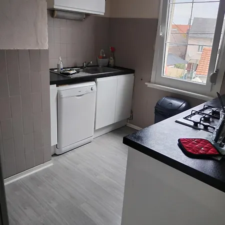 Douce Parenthese Marine Sur Garage, 300 M Plage, Calme, Paisible 펜션 *