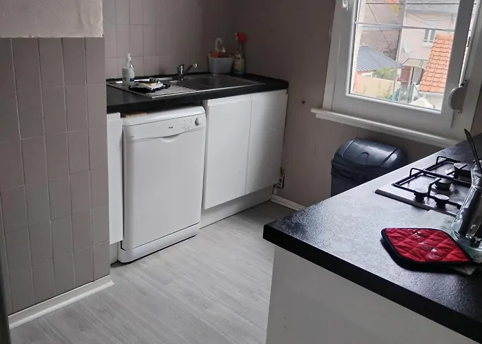 Douce Parenthese Marine Sur Garage, 300 M Plage, Calme, Paisible בית נופש *